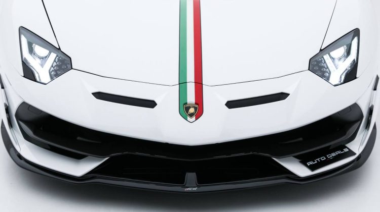 2019 Lamborghini Aventador SVJ Coupe | GCC – Service Contract