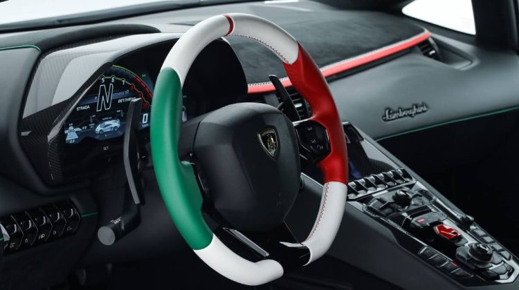 2019 Lamborghini Aventador SVJ Coupe | GCC – Service Contract