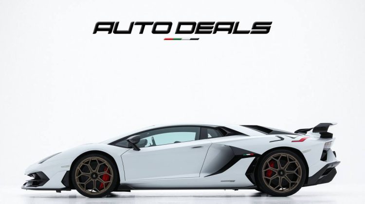 2019 Lamborghini Aventador SVJ Coupe | GCC – Service Contract