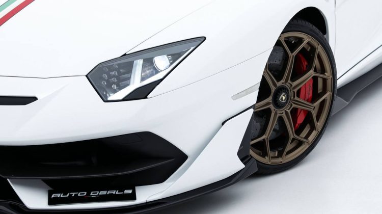 2019 Lamborghini Aventador SVJ Coupe | GCC – Service Contract
