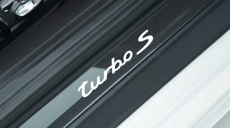 2017 Porsche 911 Turbo S | GCC