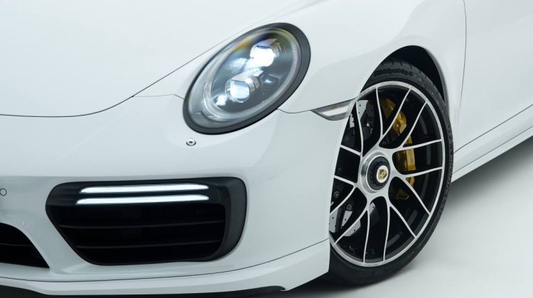 2017 Porsche 911 Turbo S | GCC
