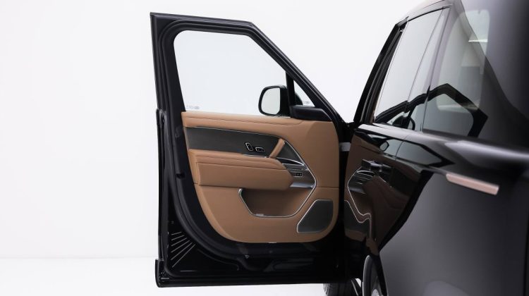 2025 Range Rover Vouge Autobiography SV | Brand New | Fully Loaded | 4.4L V8