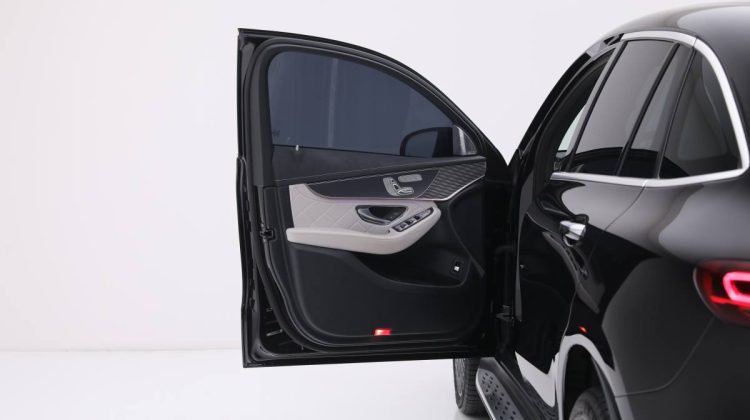 2021 Mercedes Benz EQC 400 4Matic | GCC | Warranty | Service Contract | Fully Loaded