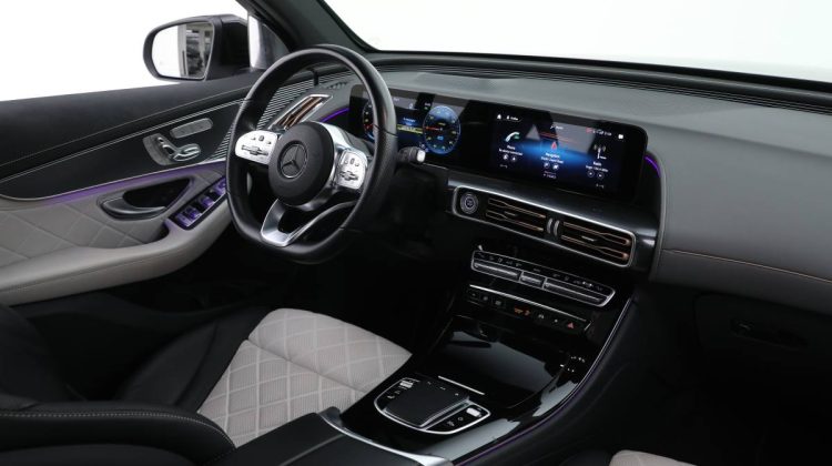 2021 Mercedes Benz EQC 400 4Matic | GCC | Warranty | Service Contract | Fully Loaded