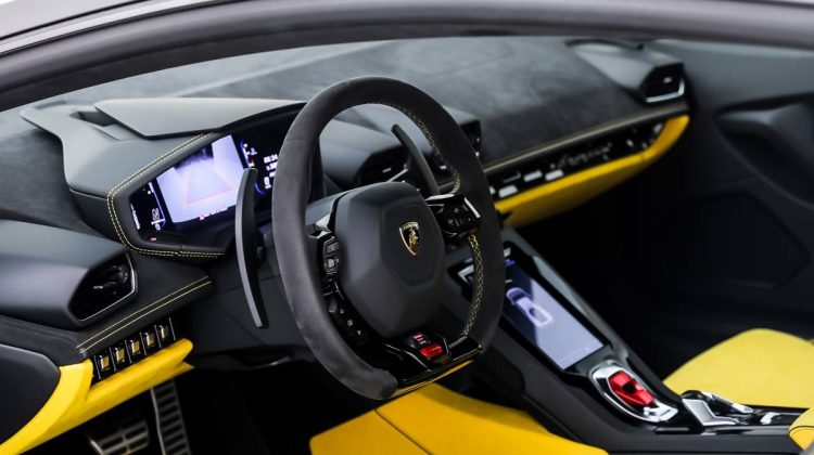 2022 Lamborghini Huracan EVO | Low Mileage | Exceptional Condition | Best in Class | 5.2L V10