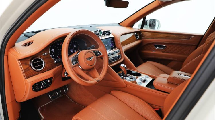 2021 Bentley Bentayga Mulliner V8 | GCC | Full Option | Excellent Condition | 4.0L V8
