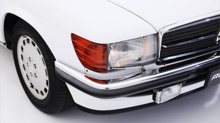 1987 Mercedes Benz SL 560 Classic | Fully Loaded | Well Maintained | 5.6L V8