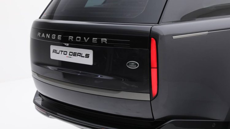 2023 Range Rover Vouge SE P400 Autobiography | GCC | Warranty | Service Contract | Low Mileage