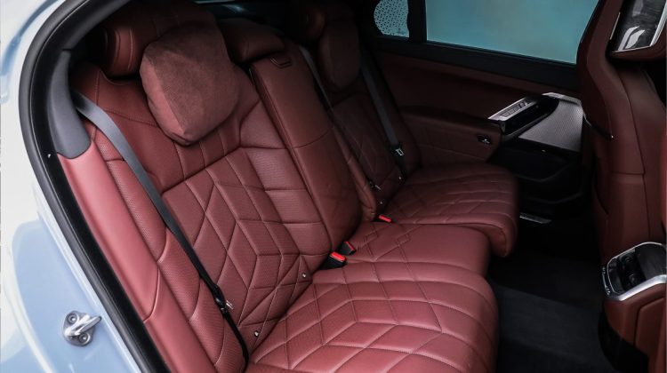 2023 BMW 735 Induvigual | GCC | Warranty | Service Contract | Low Mileage | 3.0 i6