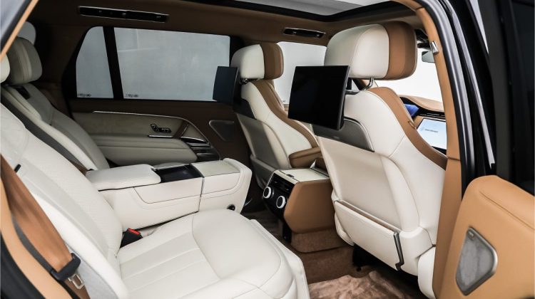 2023 Range Rover Vouge SV Autobiography Long Wheel Base Urban Kit | Low Mileage | Best in Class