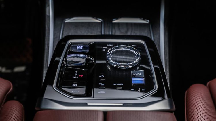 2023 BMW 735 Induvigual | GCC | Warranty | Service Contract | Low Mileage | 3.0 i6