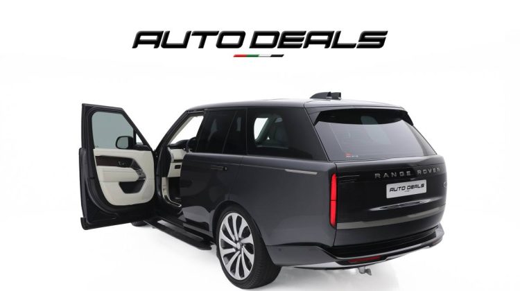 2023 Range Rover Vouge SE P400 Autobiography | GCC | Warranty | Service Contract | Low Mileage