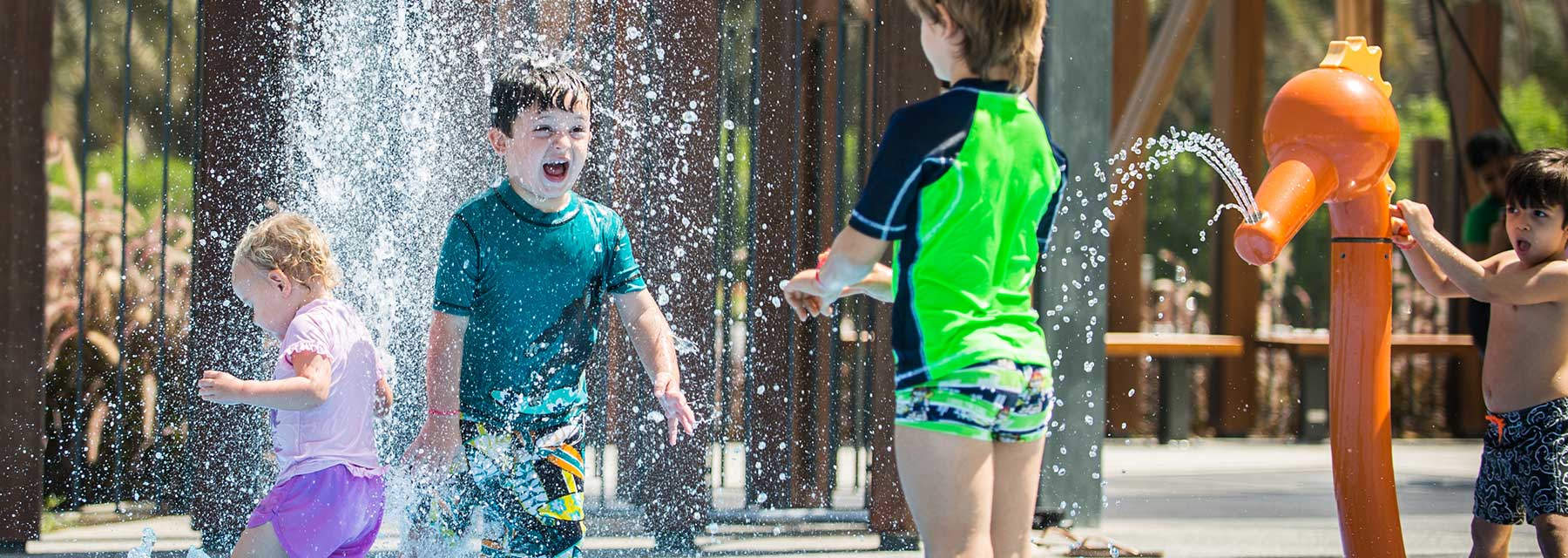 splashing day out for kids-uae day